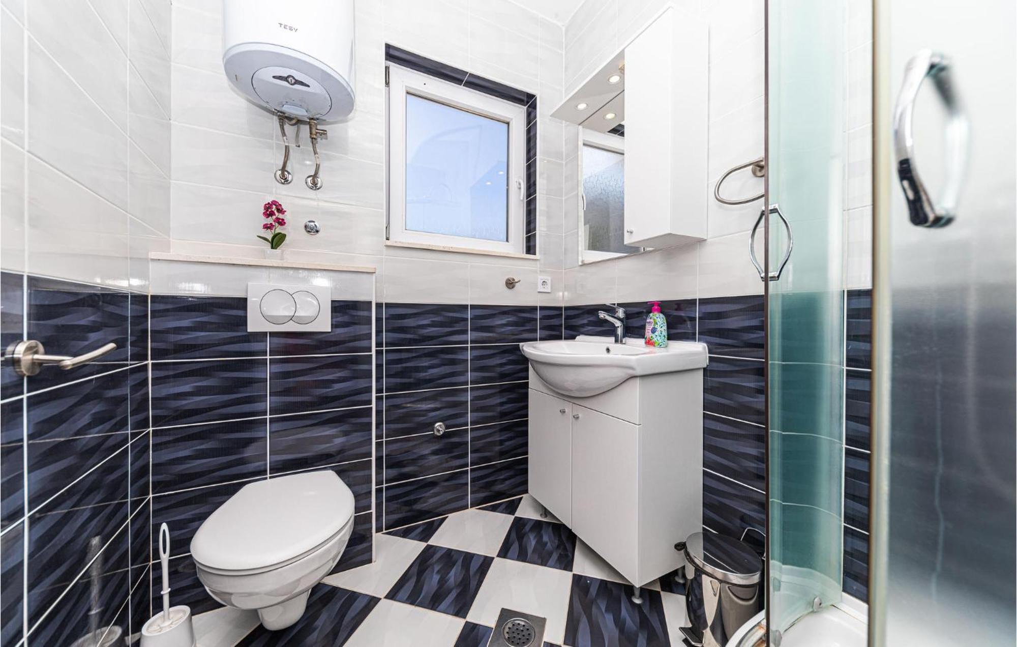 Stunning Home In Marina With Heated Swimming Pool Eksteriør billede