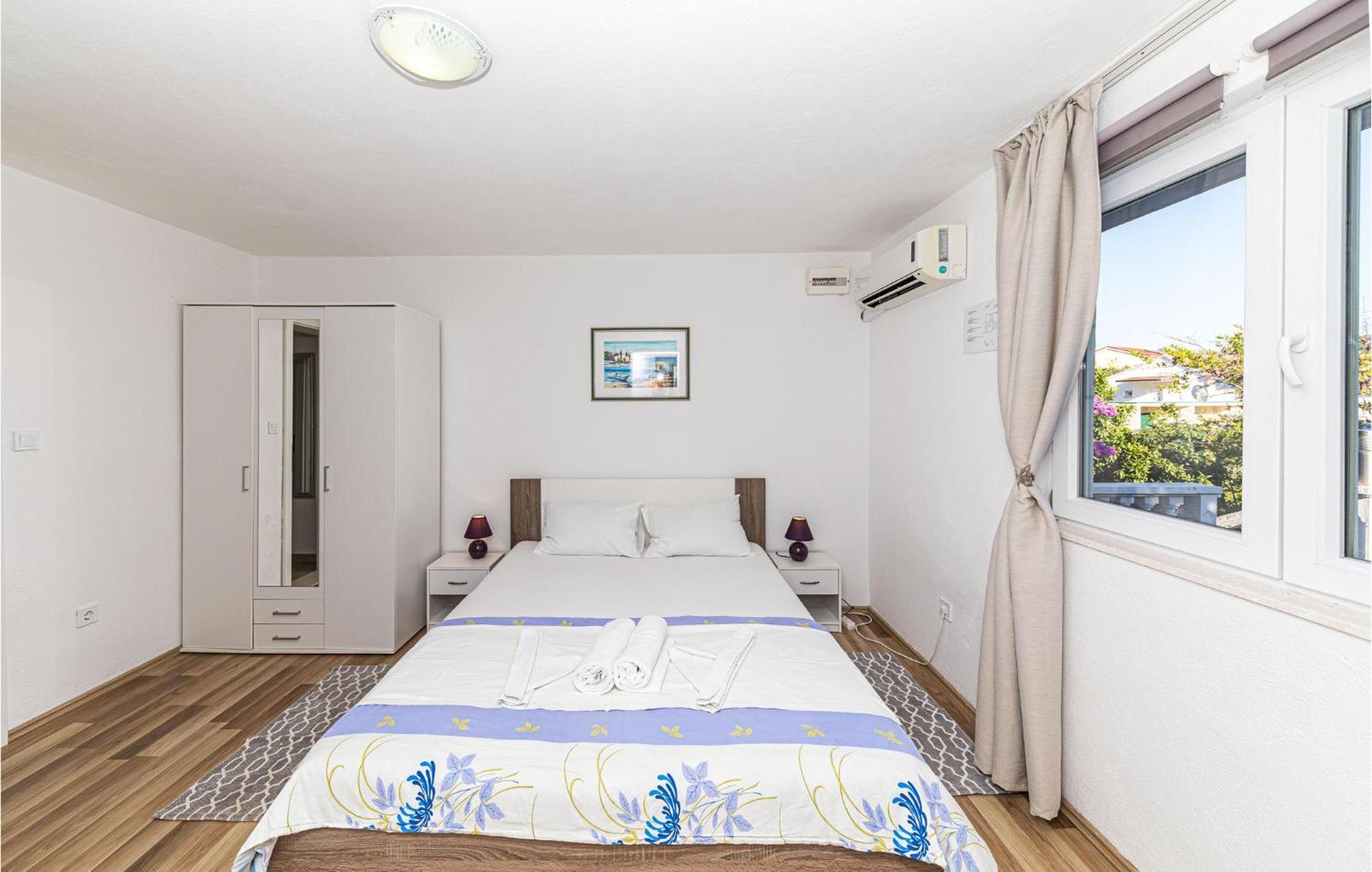 Stunning Home In Marina With Heated Swimming Pool Eksteriør billede