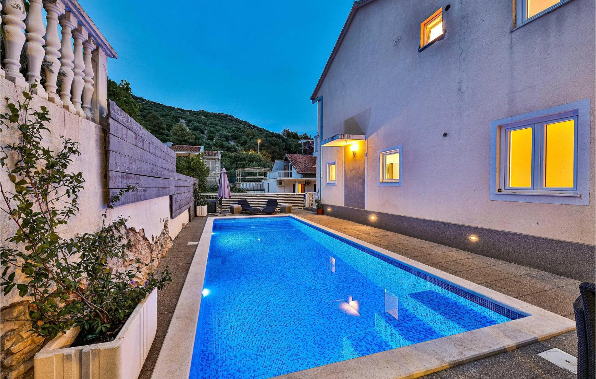 Stunning Home In Marina With Heated Swimming Pool Eksteriør billede