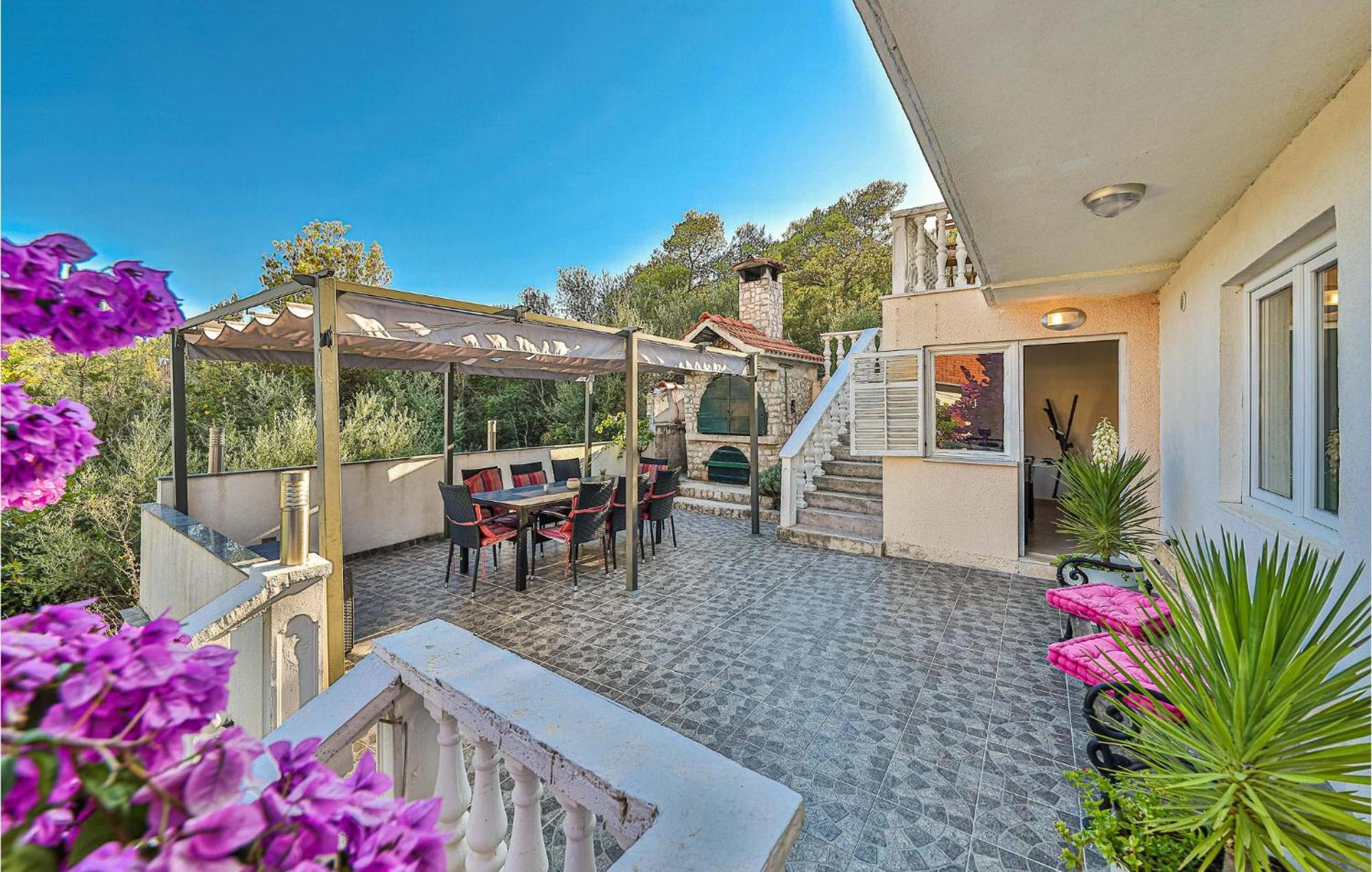 Stunning Home In Marina With Heated Swimming Pool Eksteriør billede